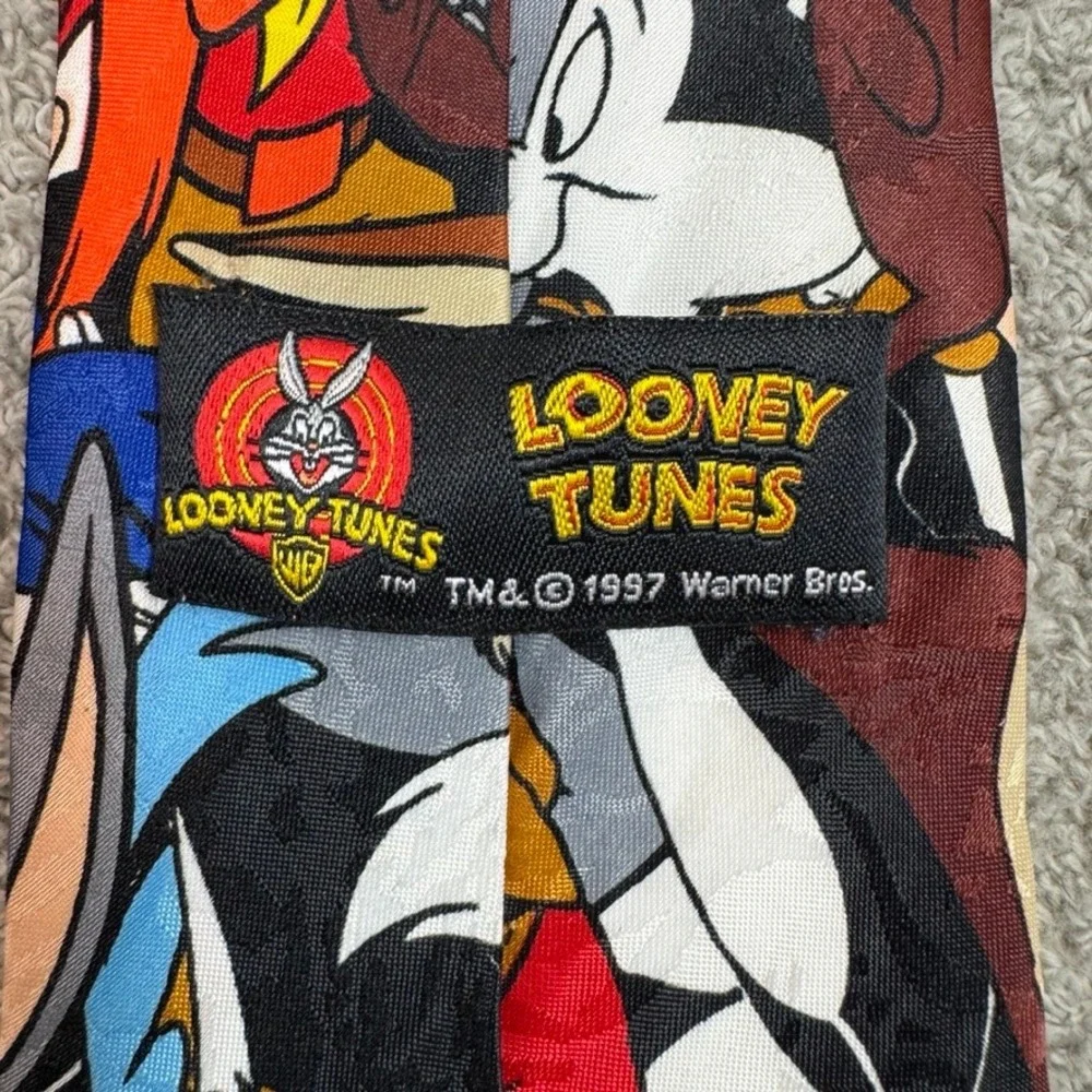 Vintage 1997 Looney Tunes Character Print Tie Bugs Bunny Daffy Duck 90s Retro